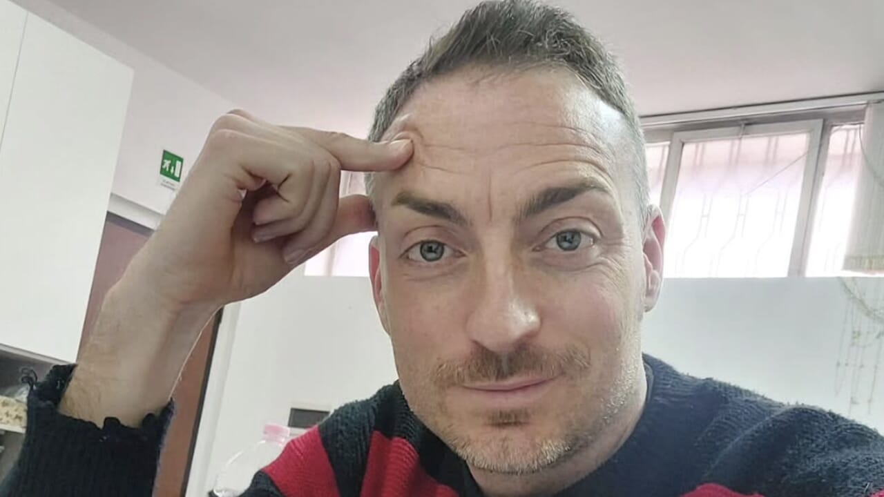 francesco tomasella no vax condannato stupro stalking