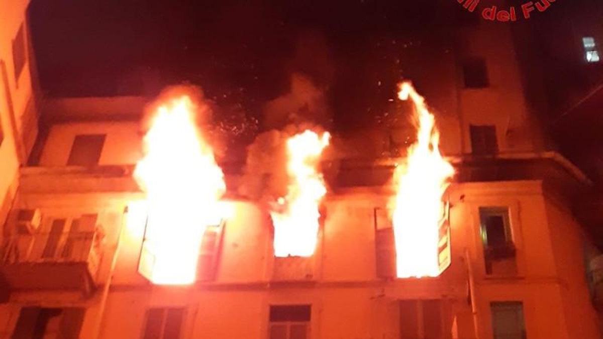 https://static.open.online/wp-content/uploads/2025/06/incedio-milano-donna-morta.jpg