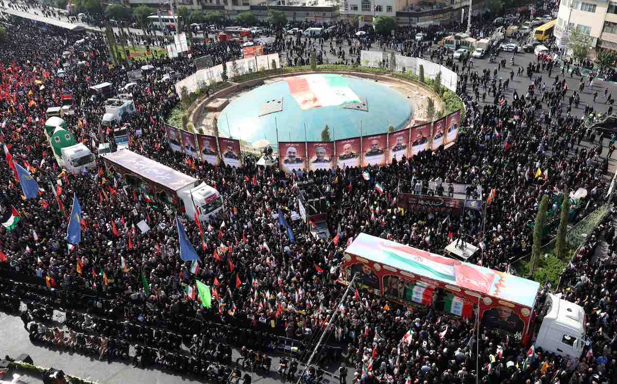 iran funerale teheran generali