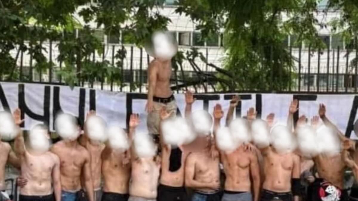 saluti-fascisti-liceo-roma