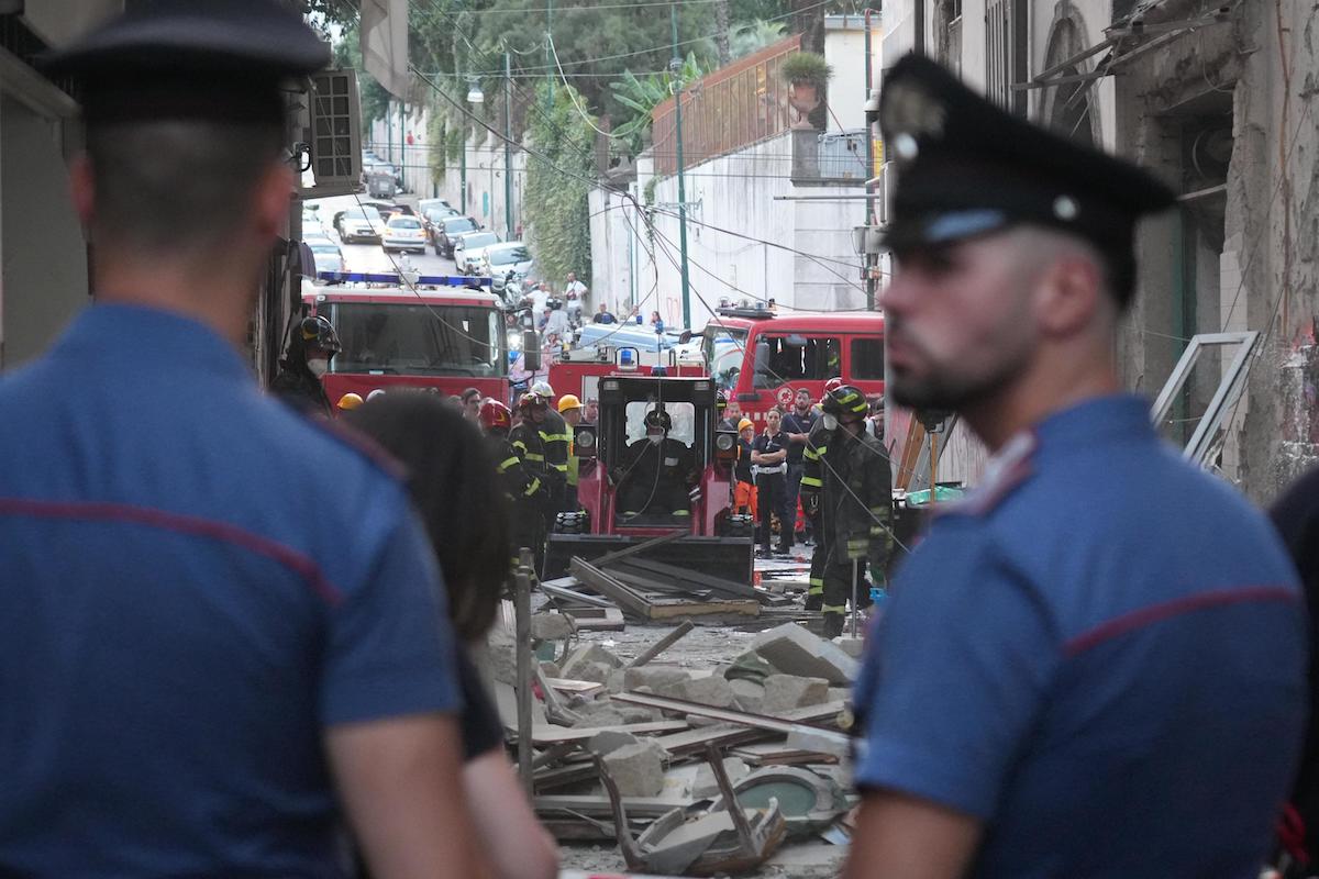 napoli esplosione