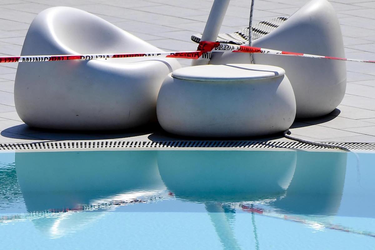 bimbi ricoverati piscina roma