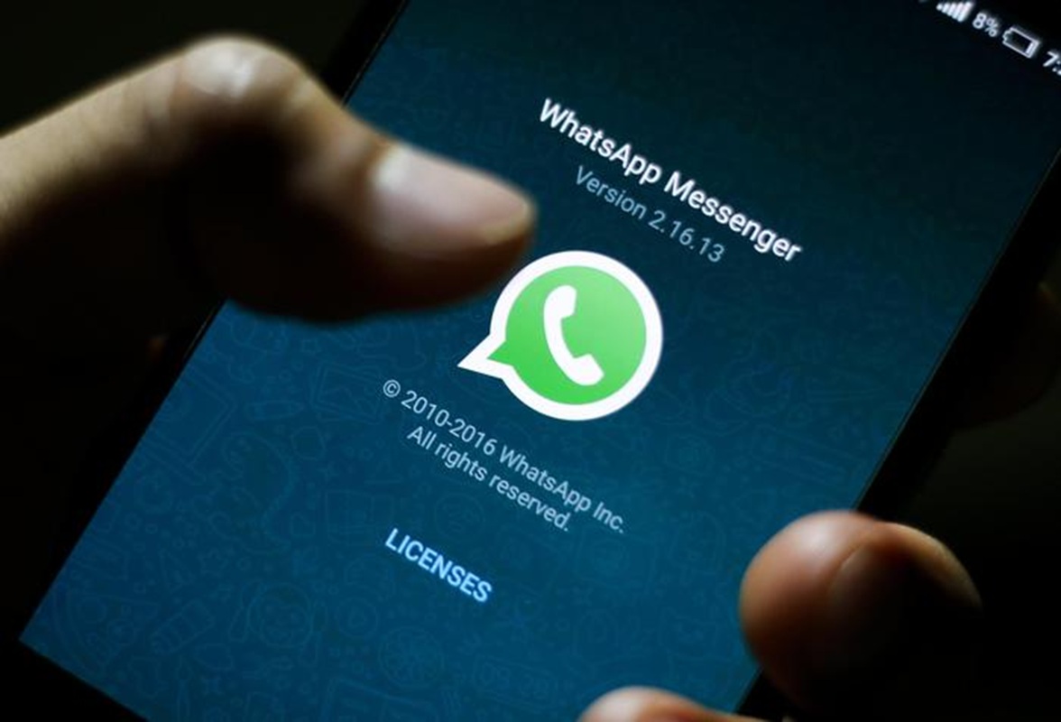spiare whatsapp reato