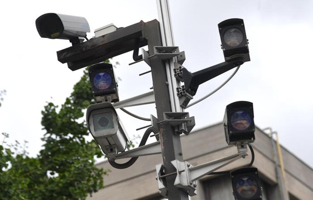 telecamere casa spionaggio privato