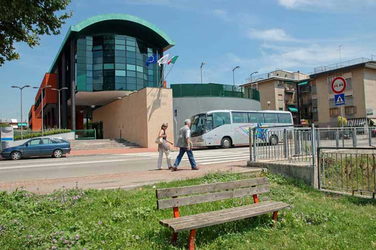 uffici mestre puzza igiene personale