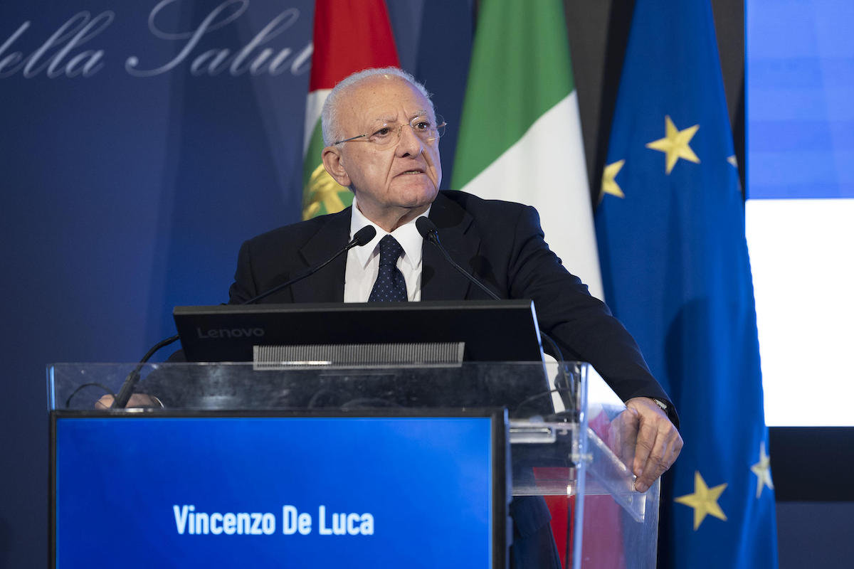 vincenzo de luca trattative regionali