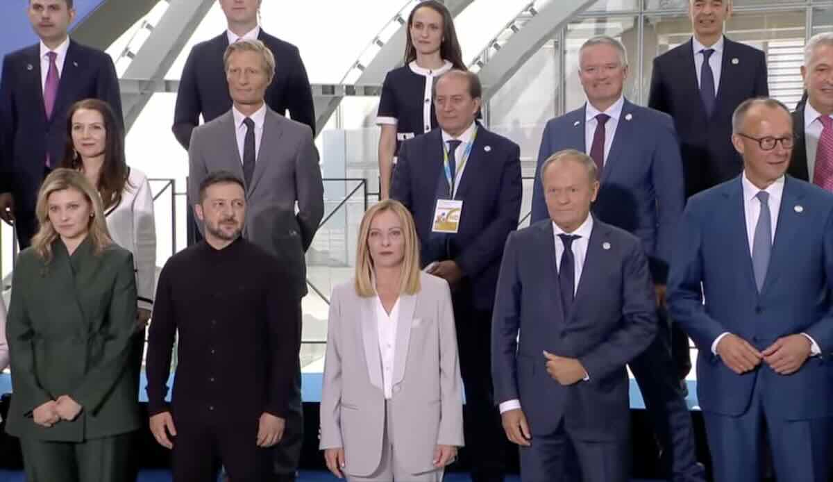 https://static.open.online/wp-content/uploads/2025/07/Conferenza-ripresa-Ucraina-.jpg