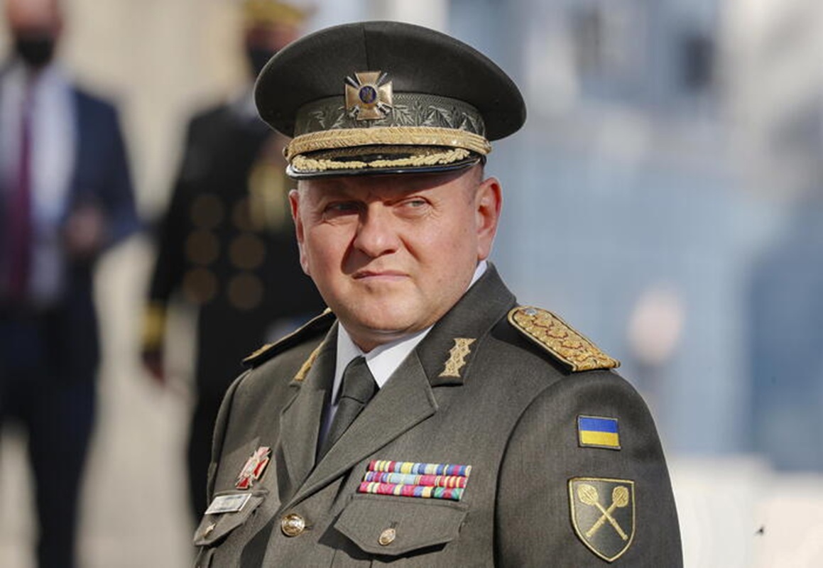 ZALUZHNYI, IL 'GENERALE DI FERRO' CHE GUIDA LE FORZE DI KIEV