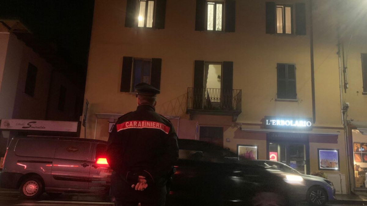 https://static.open.online/wp-content/uploads/2025/07/accoltella-il-padre-luino.jpg