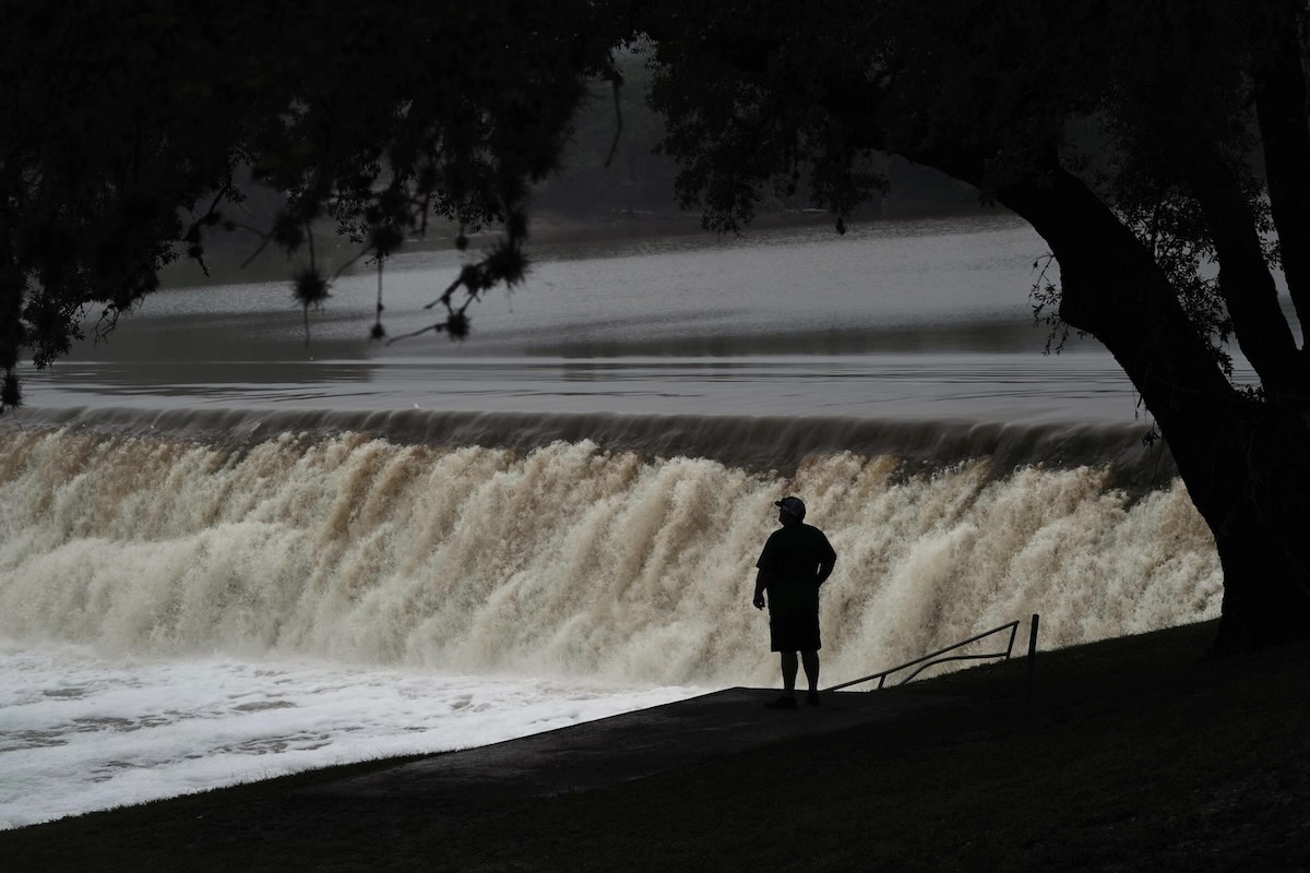Alluvione Texas ritardi allerte