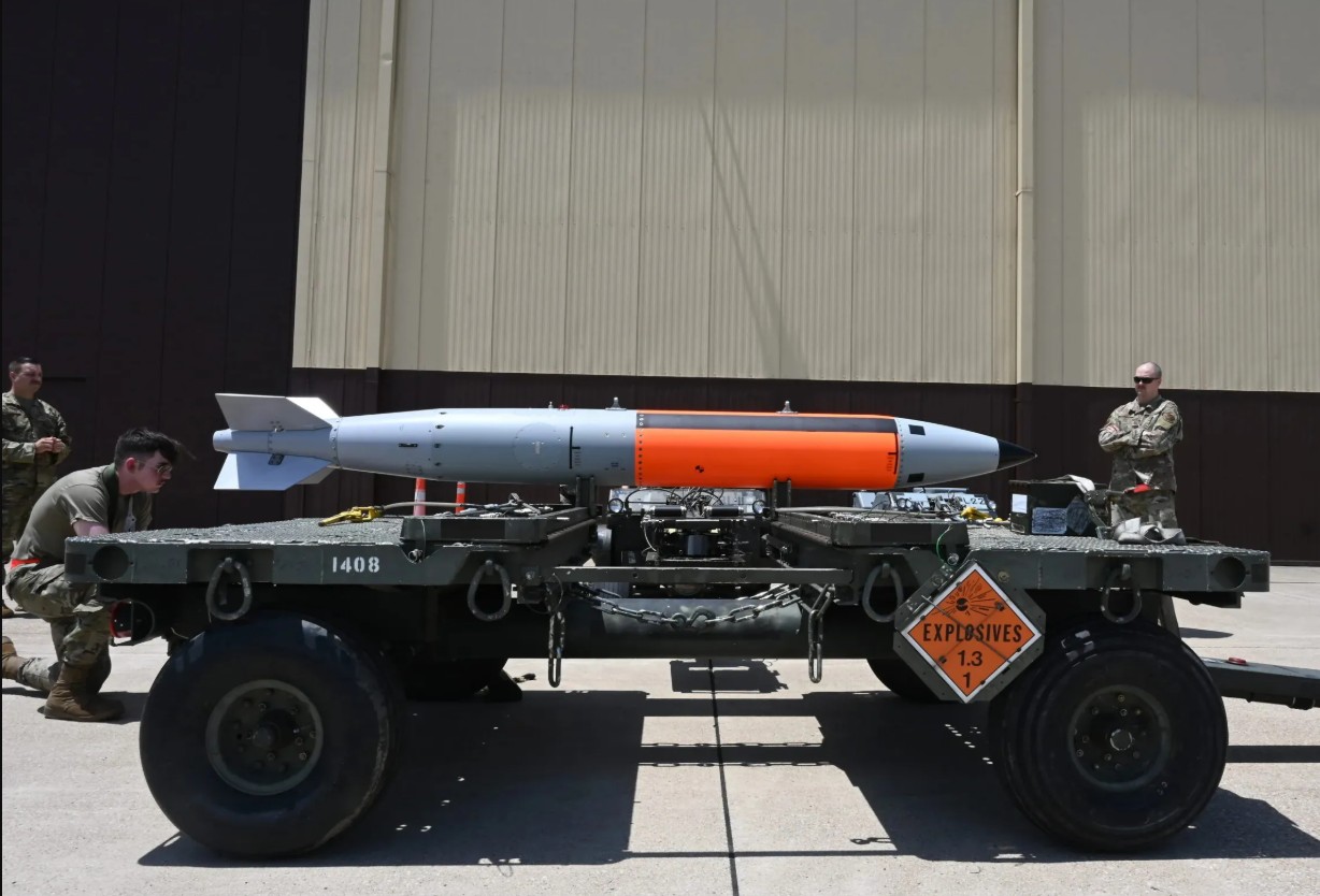armi atomiche italia ghedi aviano b61-12 testate nucleari