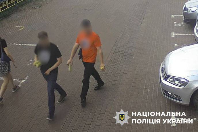 post social foto kiev arrestati simbolo nazi