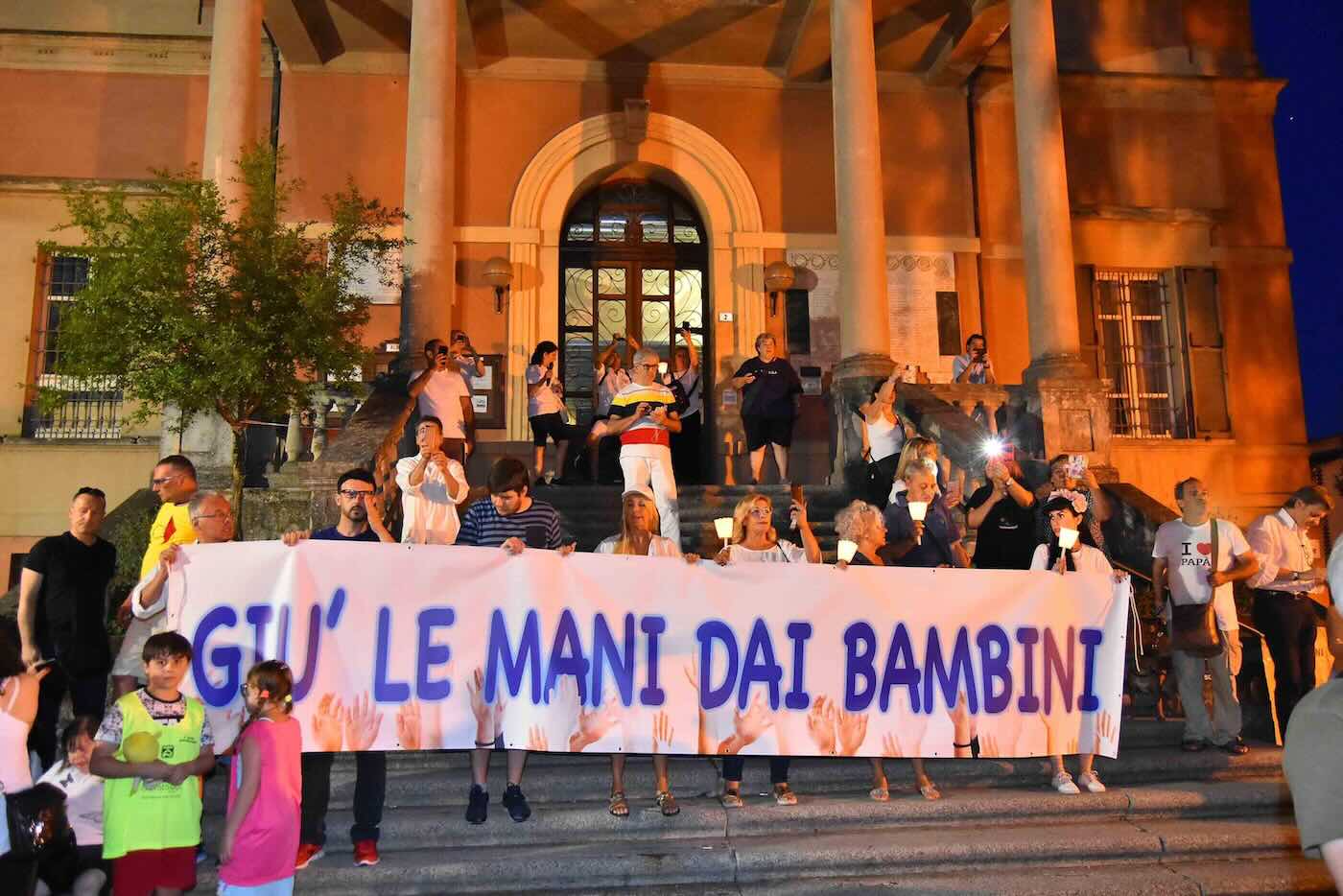 bibbiano-cadono-accuse