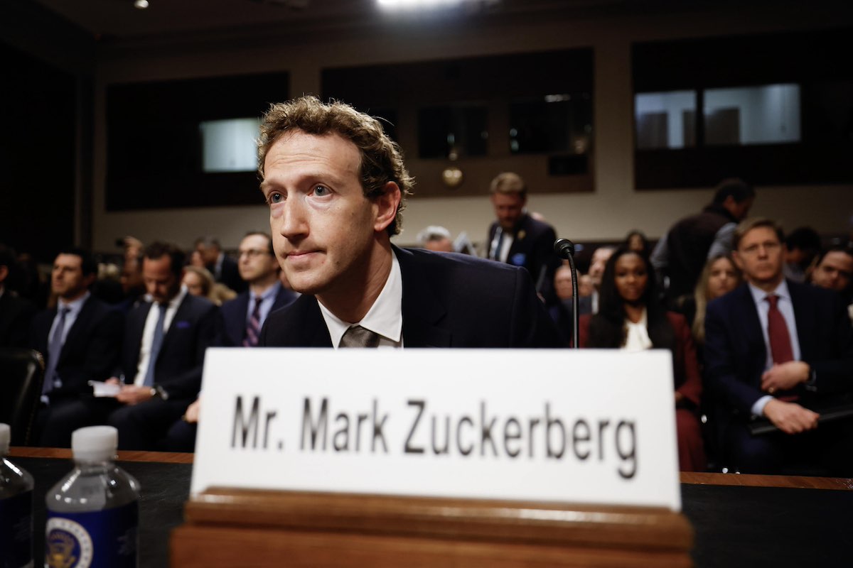 cambridge analytica mark zuckerberg