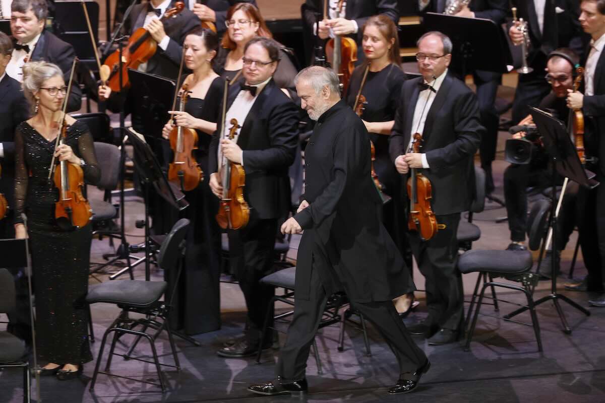 https://static.open.online/wp-content/uploads/2025/07/concerto-russo-annullato-caserta.jpeg