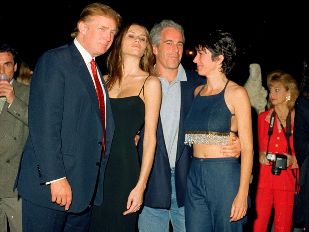 https://static.open.online/wp-content/uploads/2025/07/donald-trump-melania-trump-jeffrey-epstein-ghislaine-maxwell.jpg