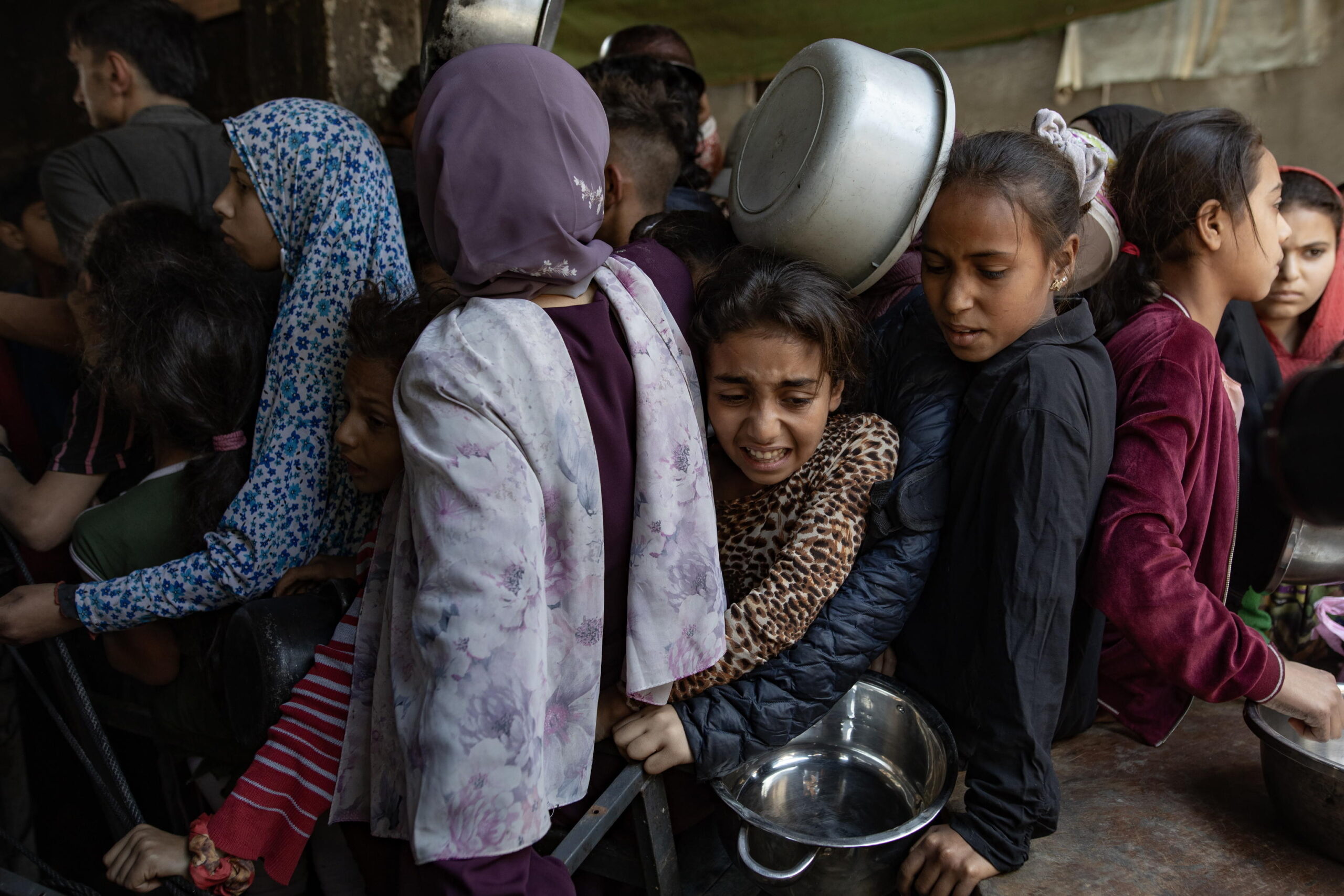 https://static.open.online/wp-content/uploads/2025/07/fame-gaza-bambini-scaled.jpg