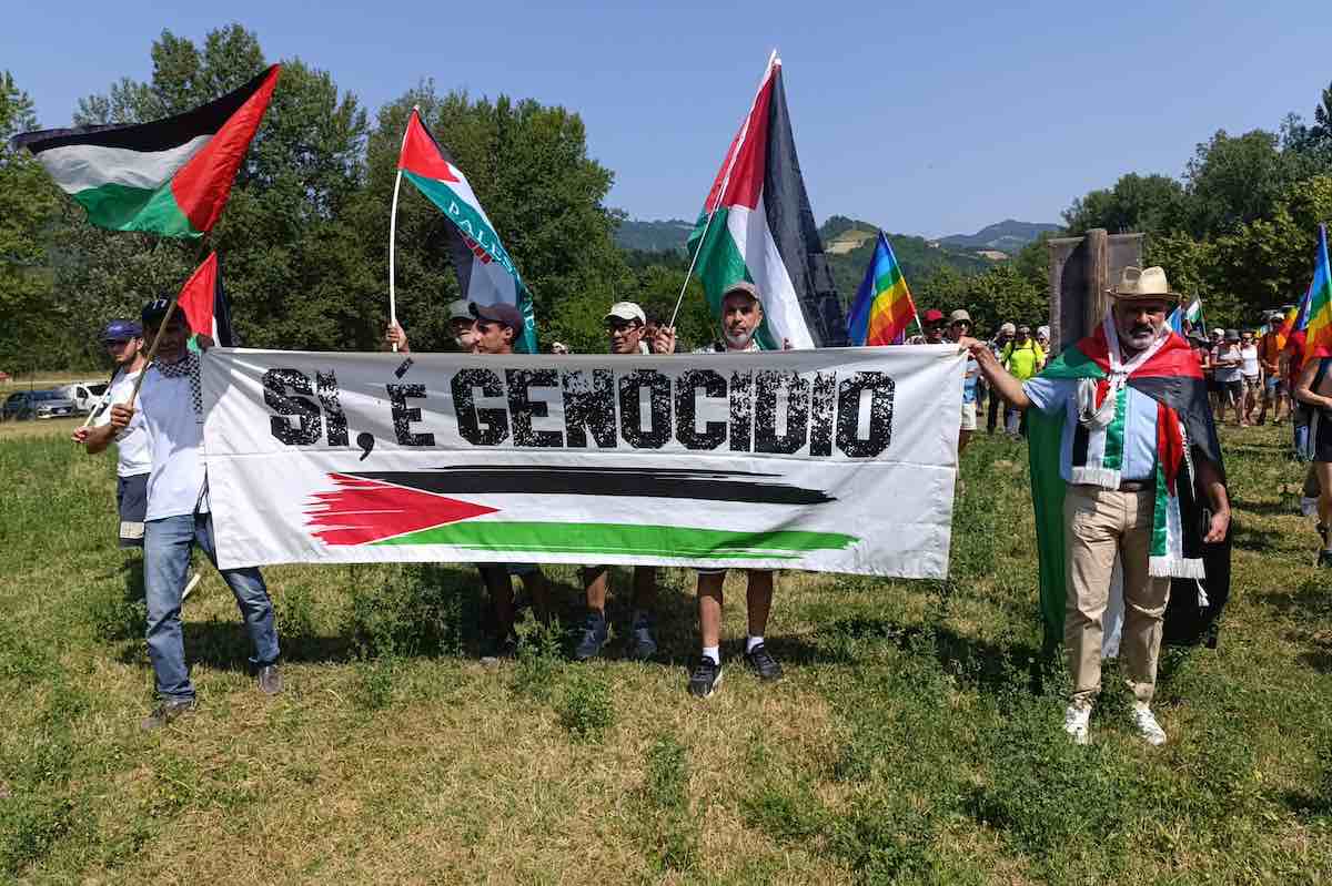 https://static.open.online/wp-content/uploads/2025/07/gaza-genocidio-sondaggio-youtrend.jpg