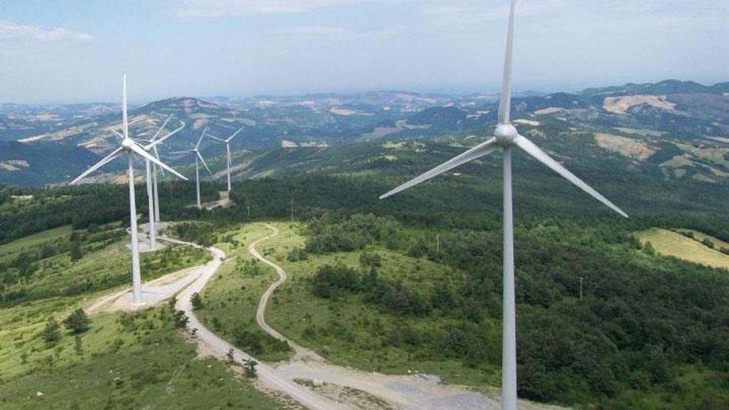 parco eolico mugello devastato incappucciati