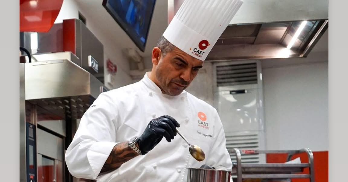 https://static.open.online/wp-content/uploads/2025/07/post-insulti-chef-annuncio-lavoro.jpg