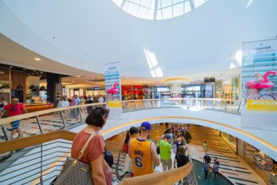 roma est aggressione centro commerciale