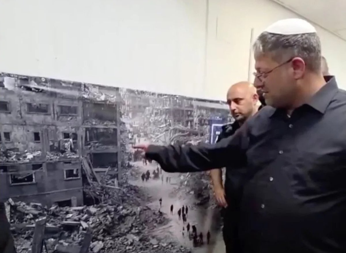 https://static.open.online/wp-content/uploads/2025/08/ben-gvir-prigioni-israele-foto-gaza-distrutta.jpg