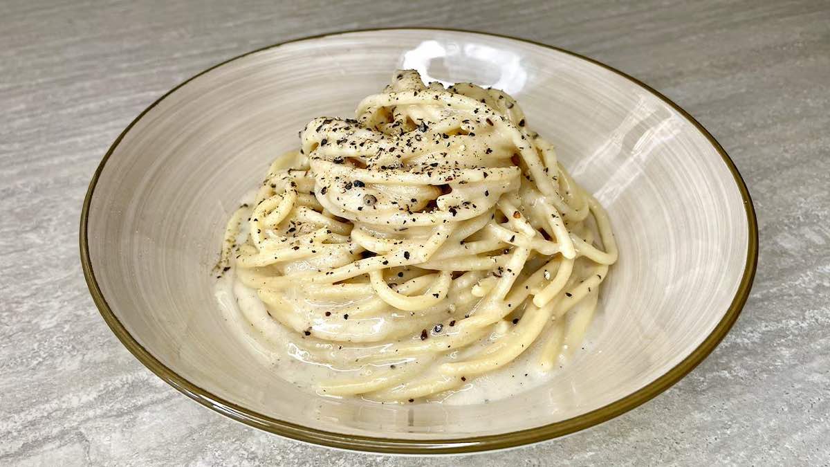 cacio pepe ricetta inglese bbc burro parmigiano