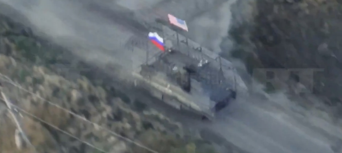 carroarmato bandiere usa ucraina