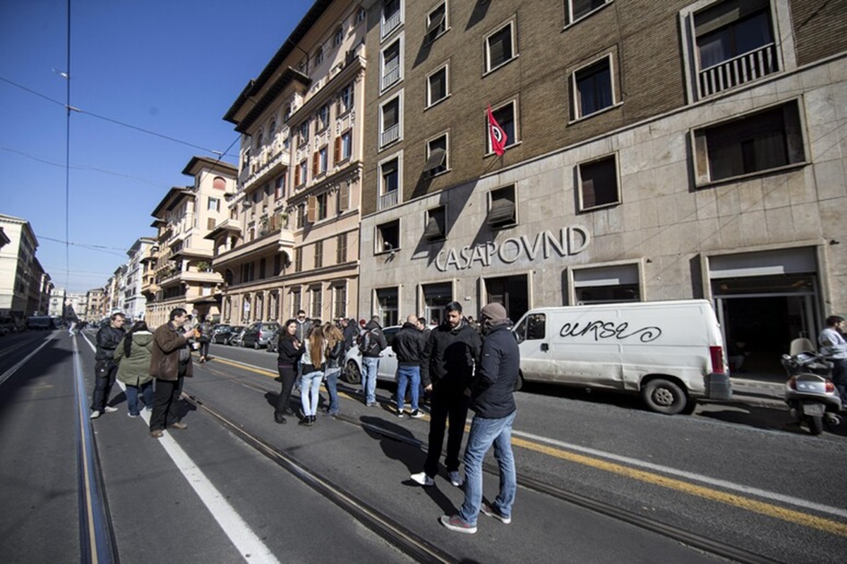 casapound sgombero via napoleone iii