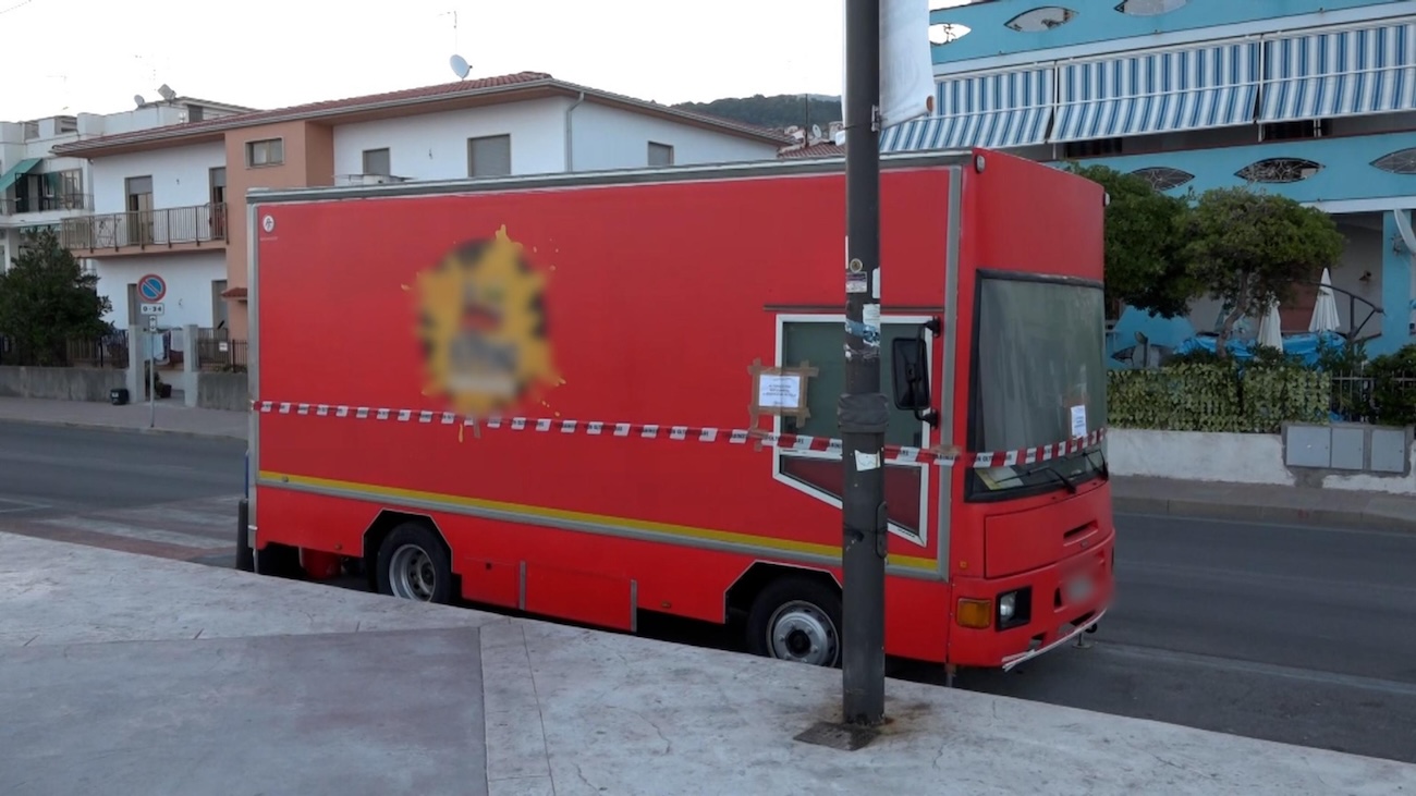Il furgoncino che vendeva i panini delle intossicazioni di botulino a Cosenza