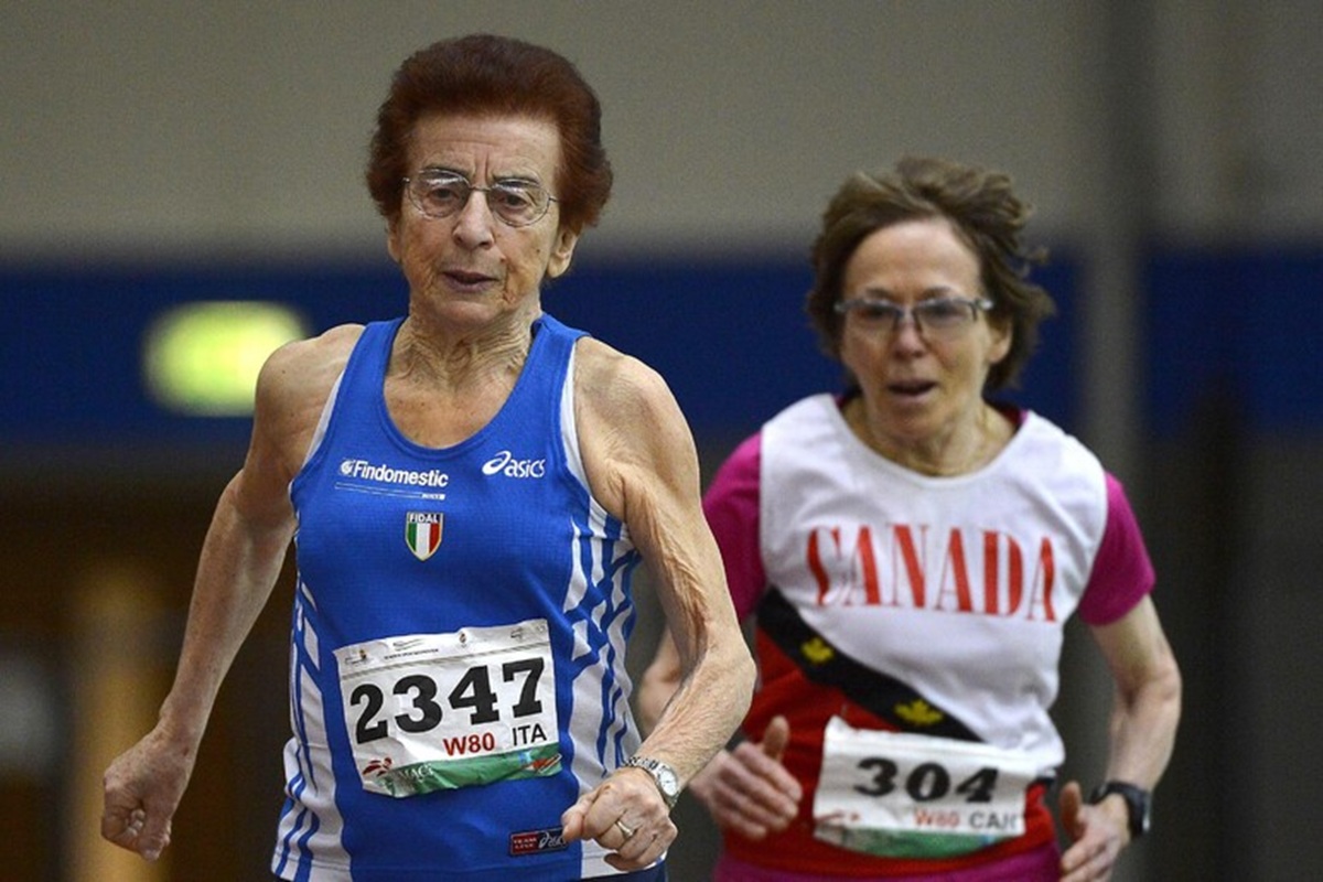 https://static.open.online/wp-content/uploads/2025/08/emma-mazzenga-velocista-92-anni.jpg