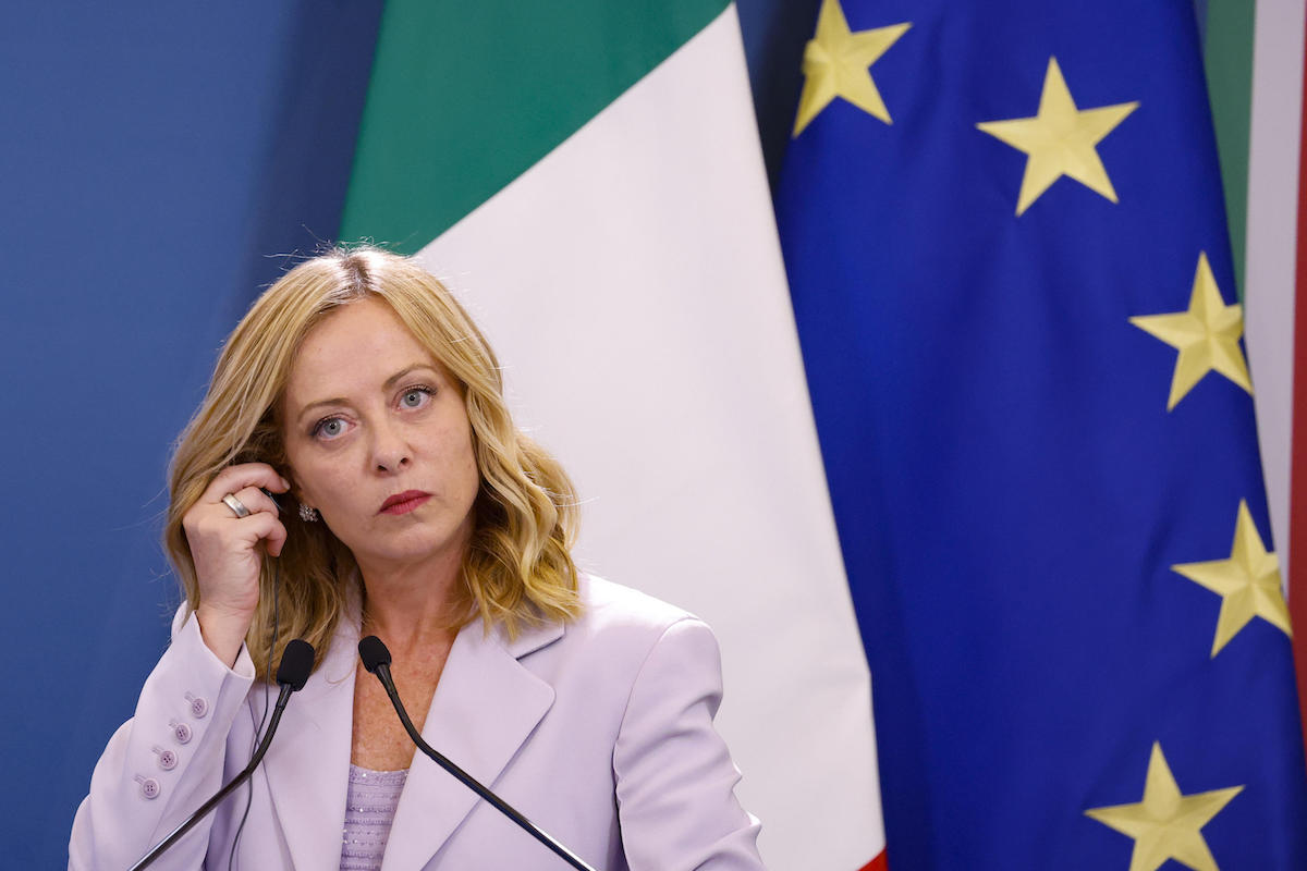 https://static.open.online/wp-content/uploads/2025/08/giorgia-meloni-francia-dumping-fiscale.jpg