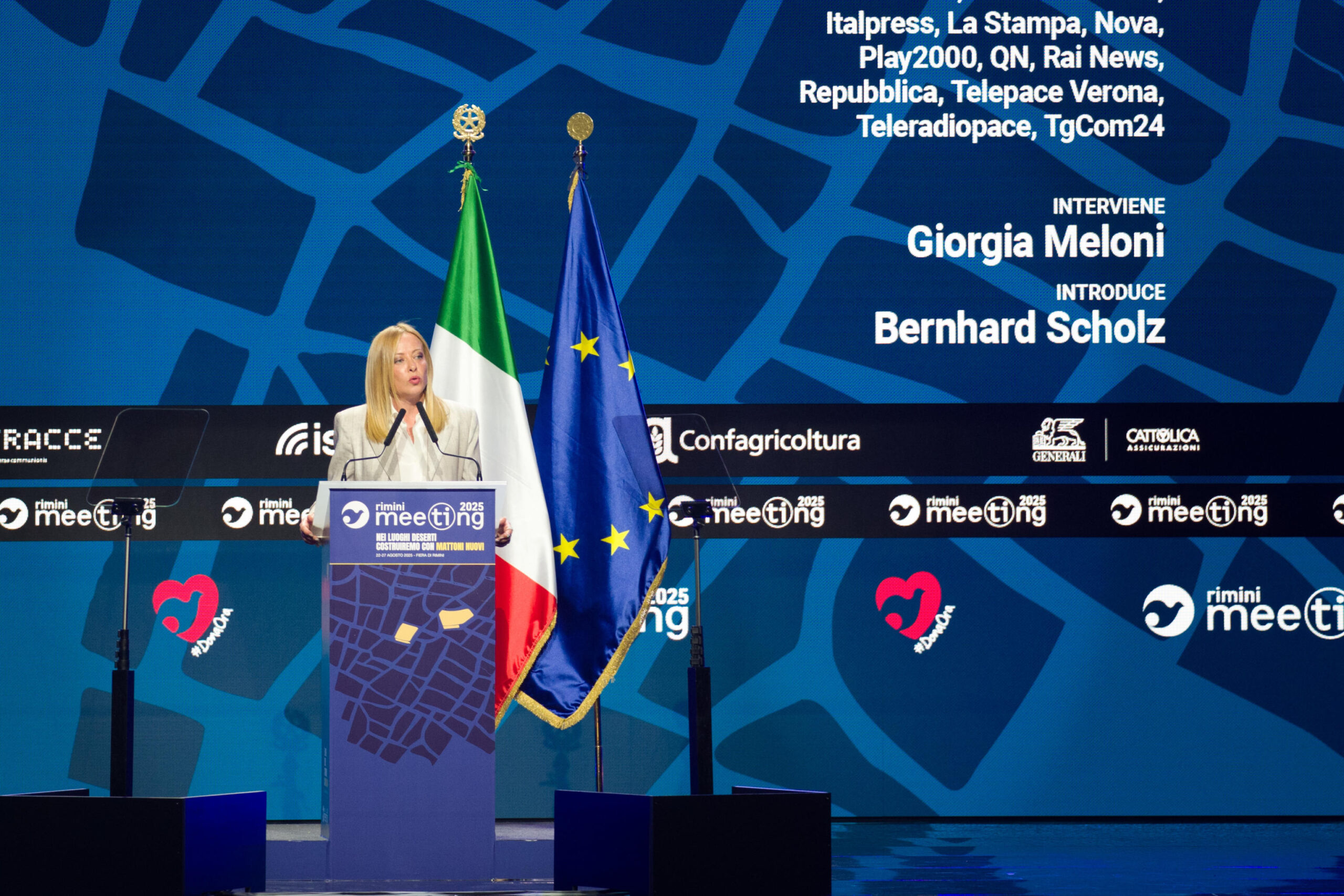https://static.open.online/wp-content/uploads/2025/08/meloni-rimini-utero-in-affitto-scaled.jpg
