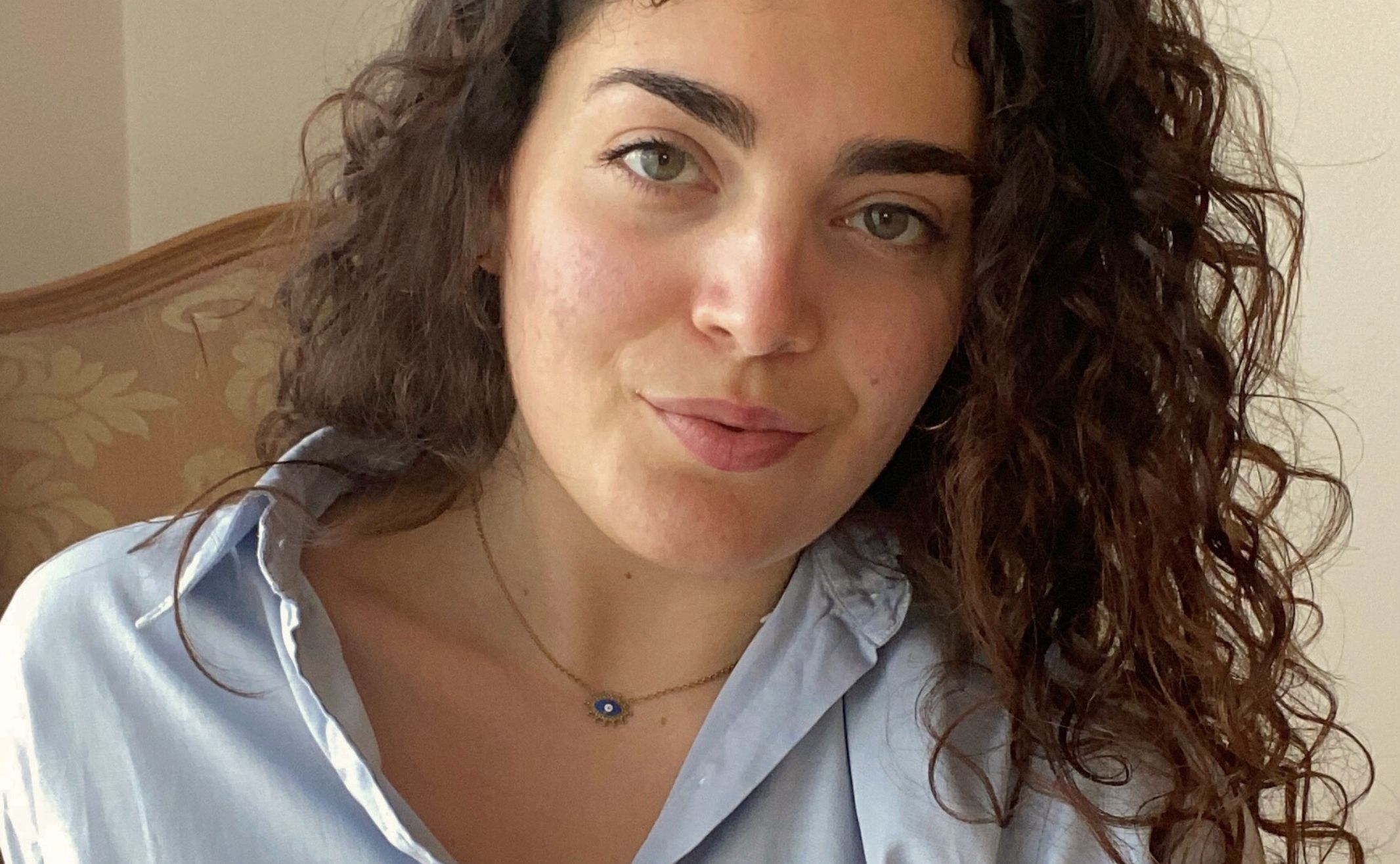 https://static.open.online/wp-content/uploads/2025/08/studentessa-insultata-cacciata-venezia.jpg