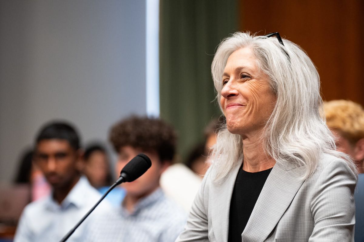 susan monarez licenziata trump vaccini scontro