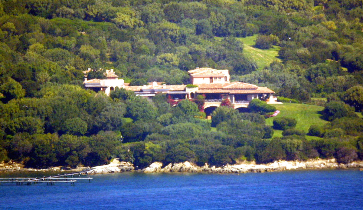 villa certosa