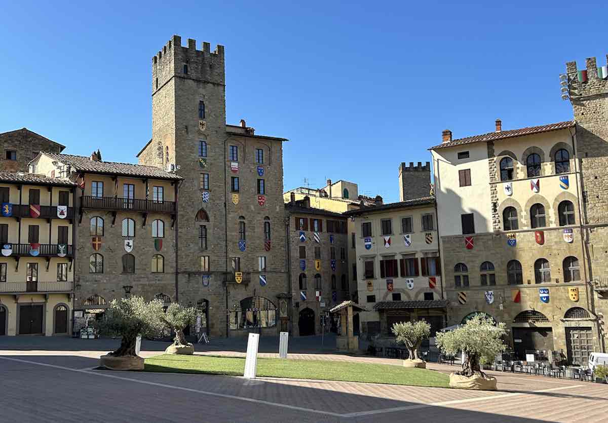 arezzo città