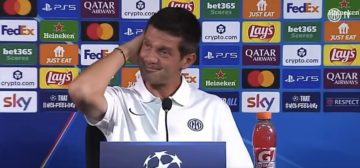 chivu fastidio cuffia video