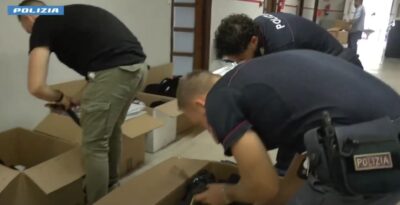 furti novara versace nove indagati magazzino