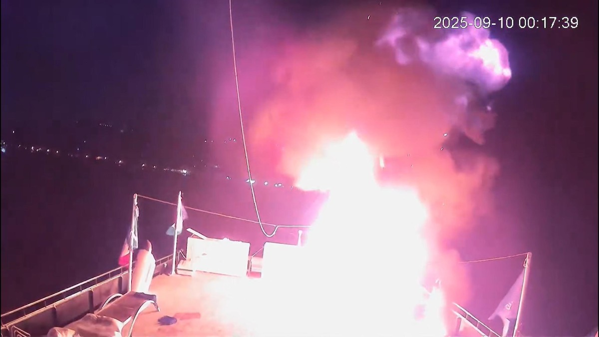 global sumud flotilla drone tunisi video