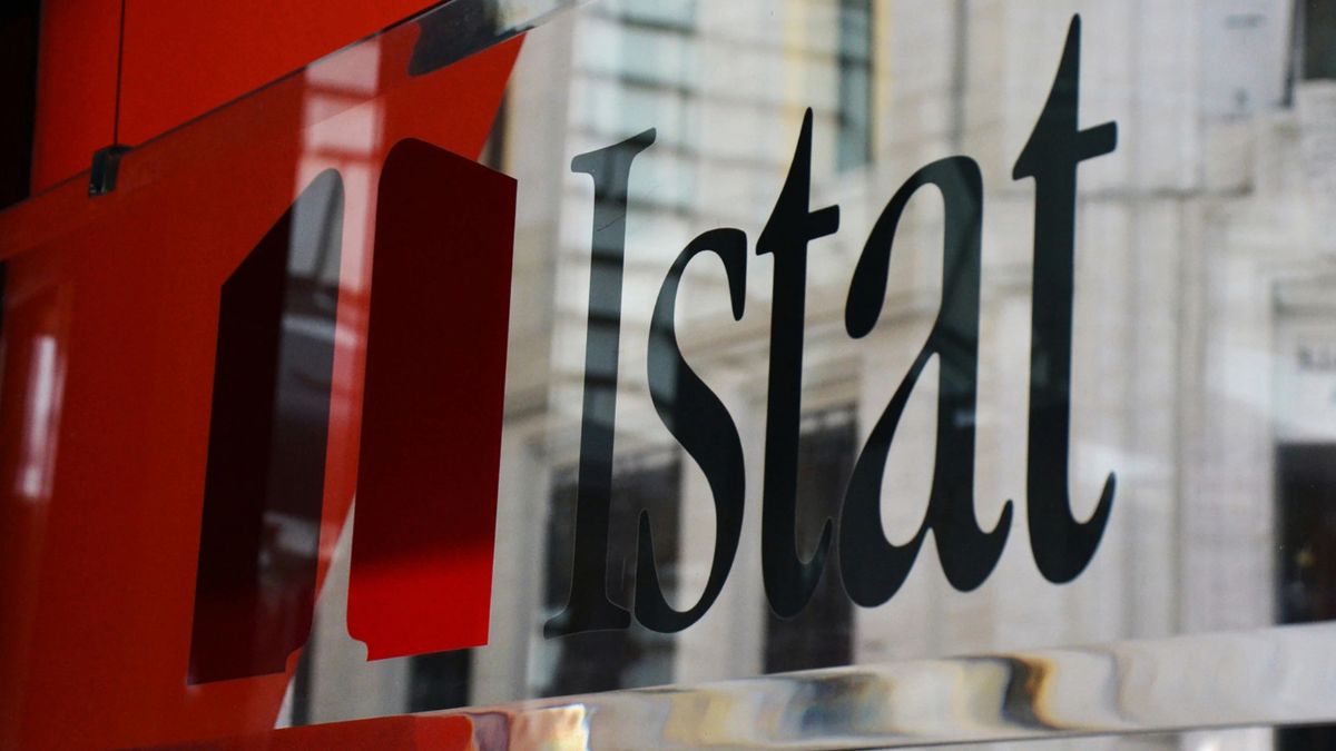 https://static.open.online/wp-content/uploads/2025/09/istat-lavoro.jpg