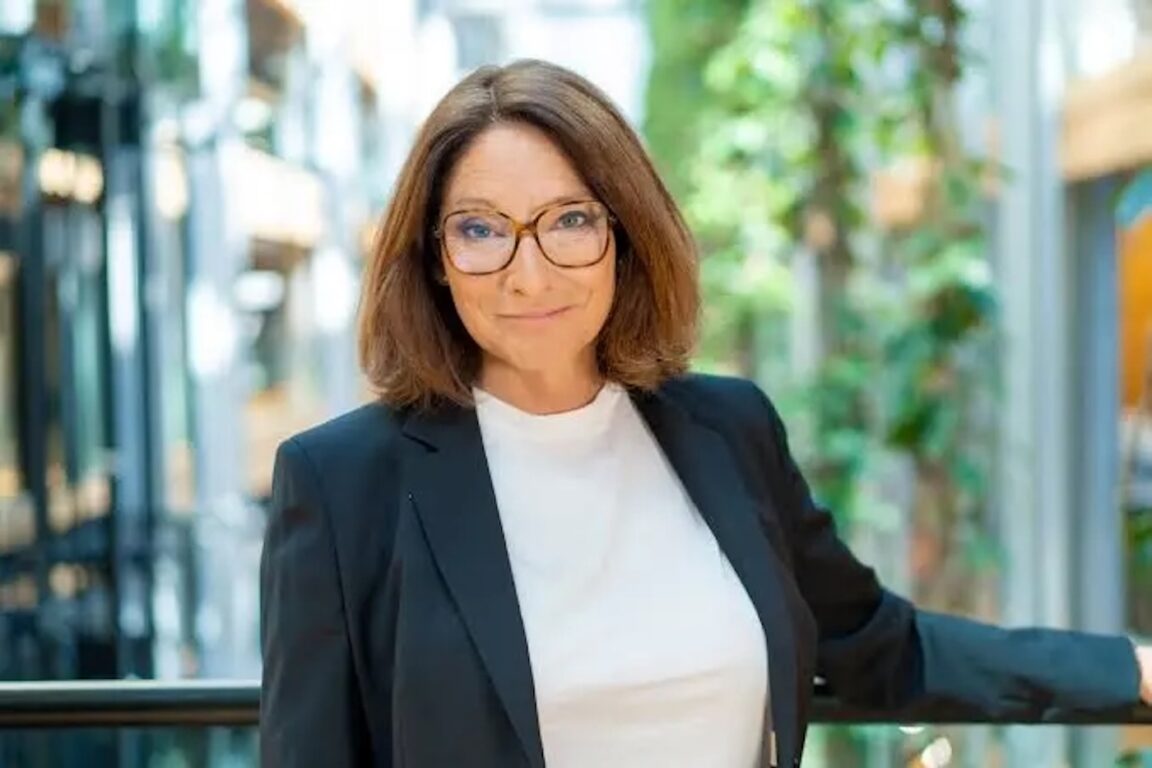 pascale piera rn crisi governo francia