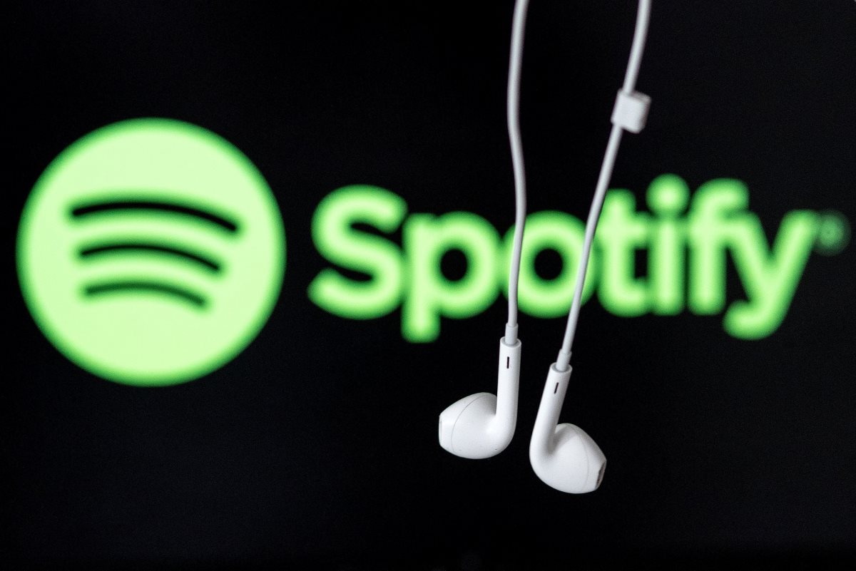 spotify free premium riproduzione casuale ascolto