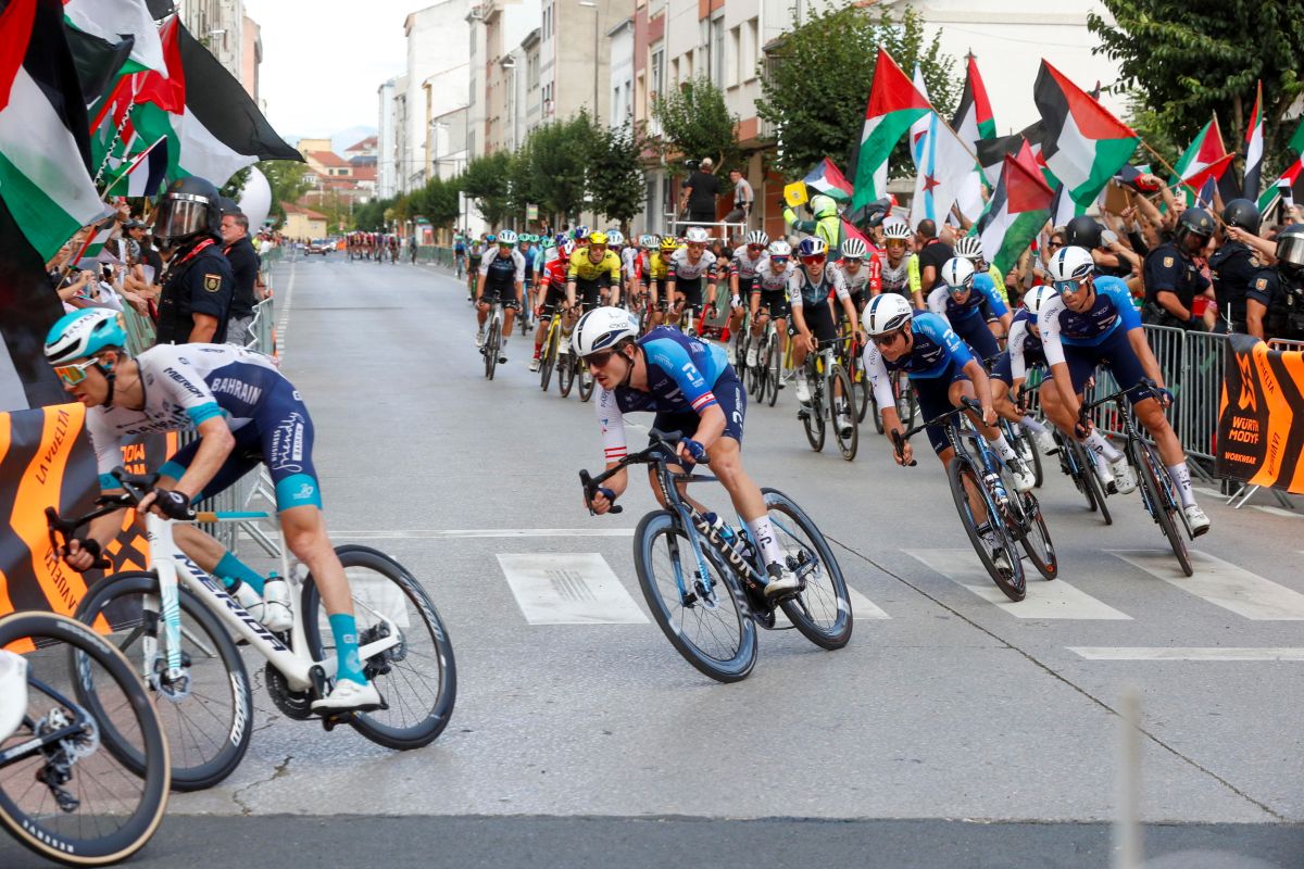 vuelta de espana proteste