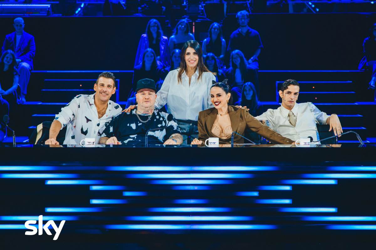 https://static.open.online/wp-content/uploads/2025/09/xfactor_gabbani_giuria.jpg