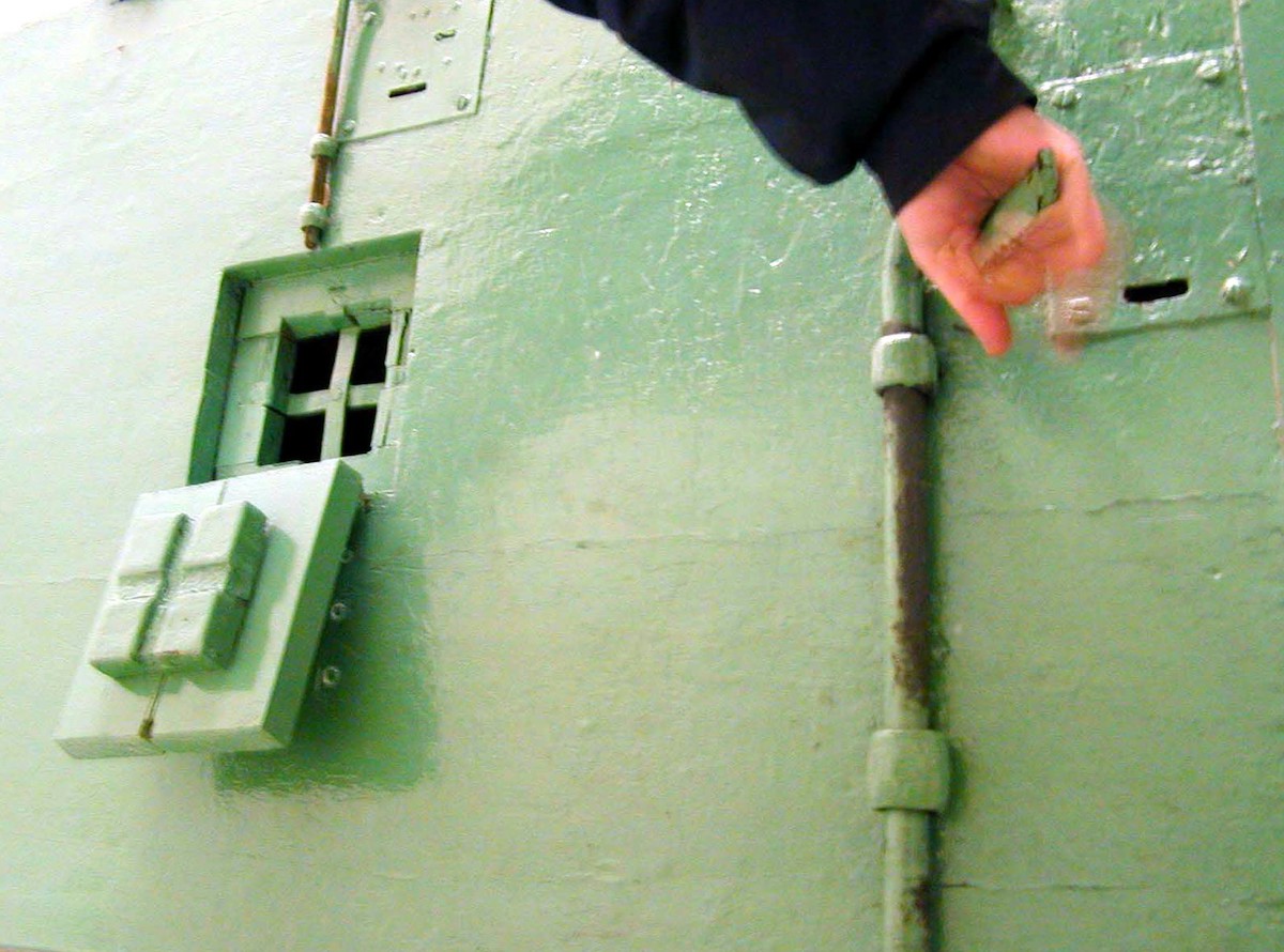 https://static.open.online/wp-content/uploads/2025/10/carcere-san-vittore.jpg