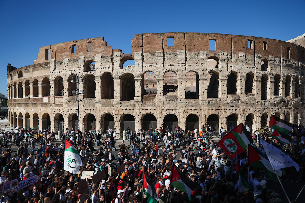 corteo roma