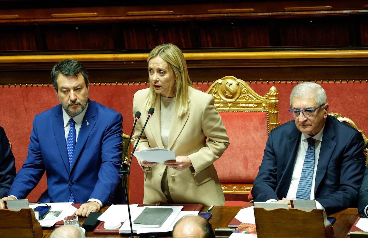 giorgia meloni dibattito parlamentare 22 ottobre