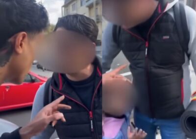 Maestro Torino accerchiato