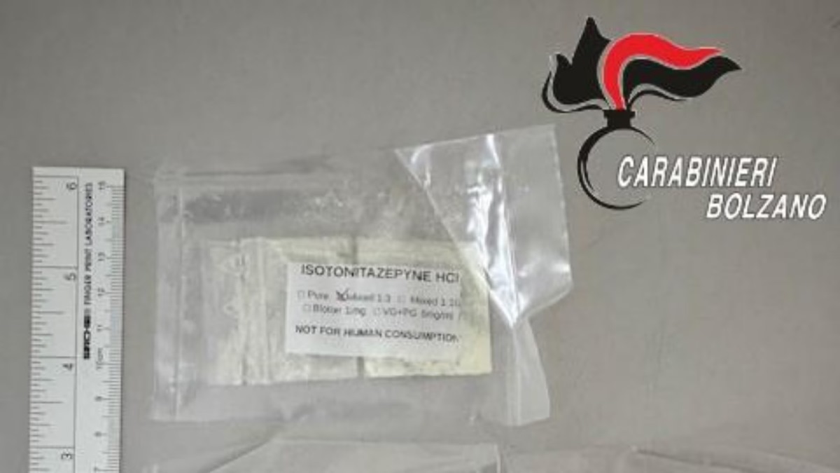 nitazeni fentanyl
